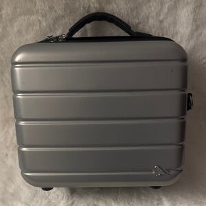 Elegant Silver Cosmetic Case